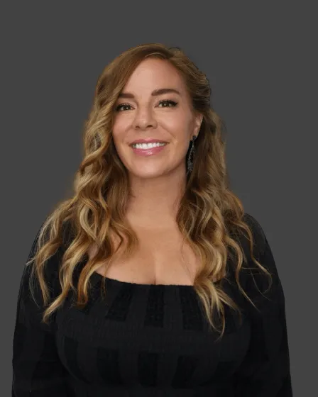 Staci Schraufnagel, Social Media Manager