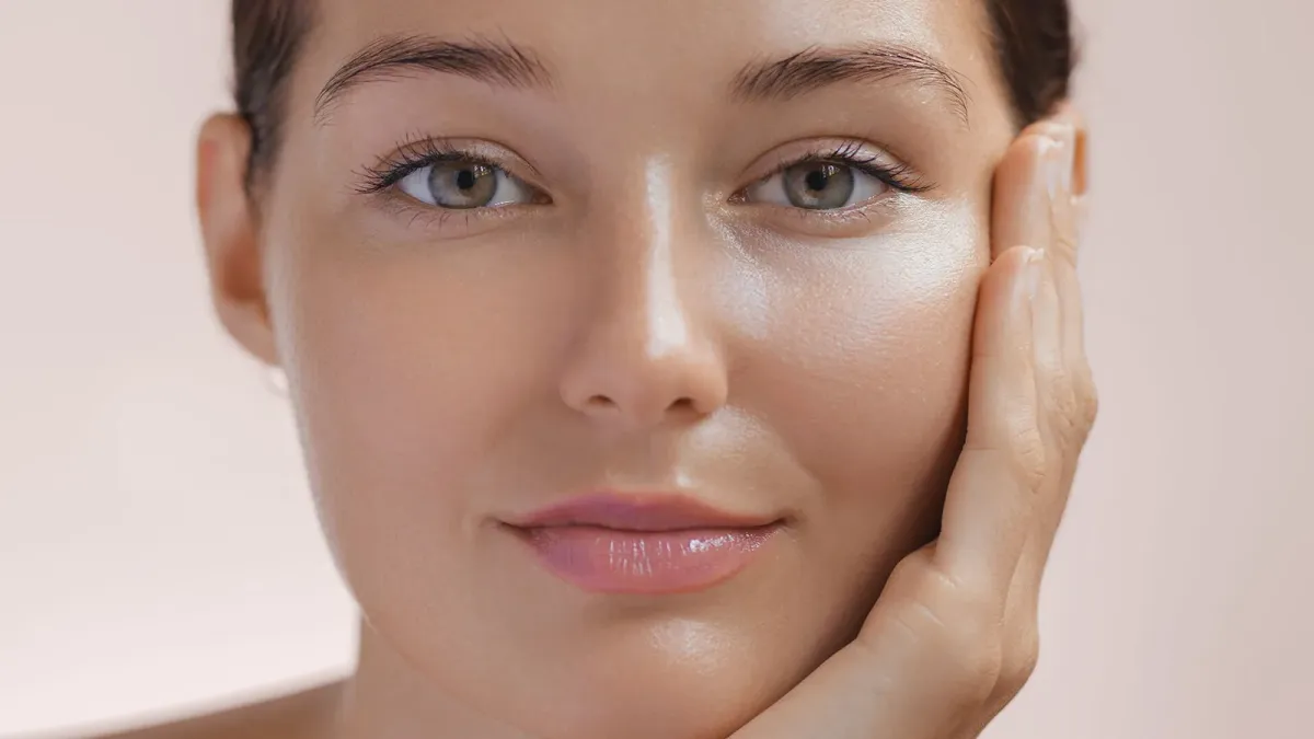 Glo2Facial by Geneo: Three-in-One Facial Treatment
