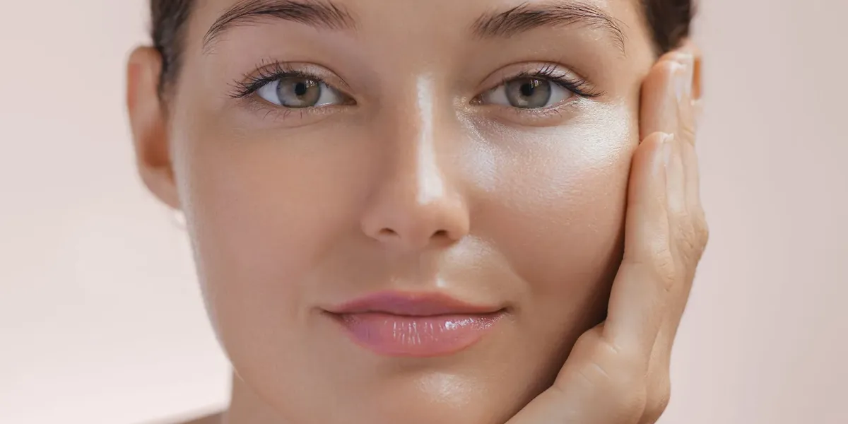 Glo2Facial by Geneo: Three-in-One Facial Treatment